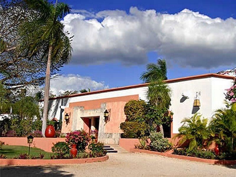 Villa Arqueologica 乌斯马尔 外观 照片
